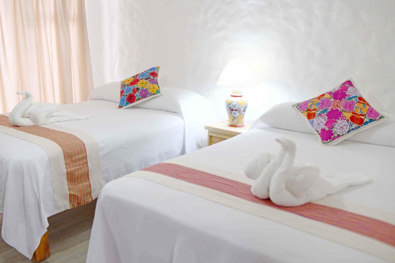 Petit Hotel Pilitas (Adults Only) Пуерто Валярта Екстериор снимка