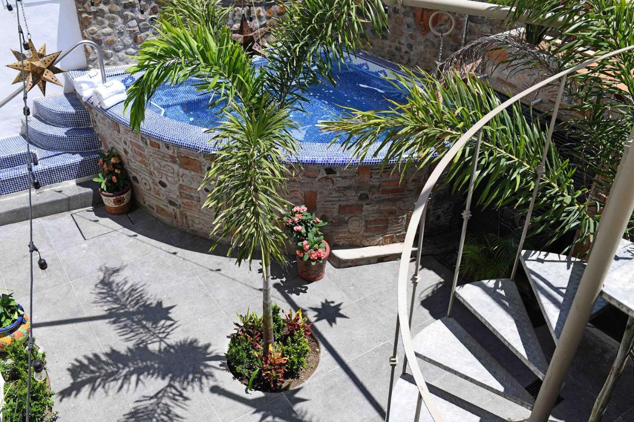 Petit Hotel Pilitas (Adults Only) Пуерто Валярта Екстериор снимка