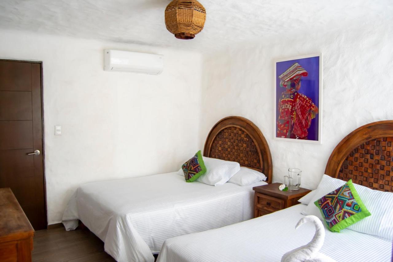 Petit Hotel Pilitas (Adults Only) Пуерто Валярта Екстериор снимка