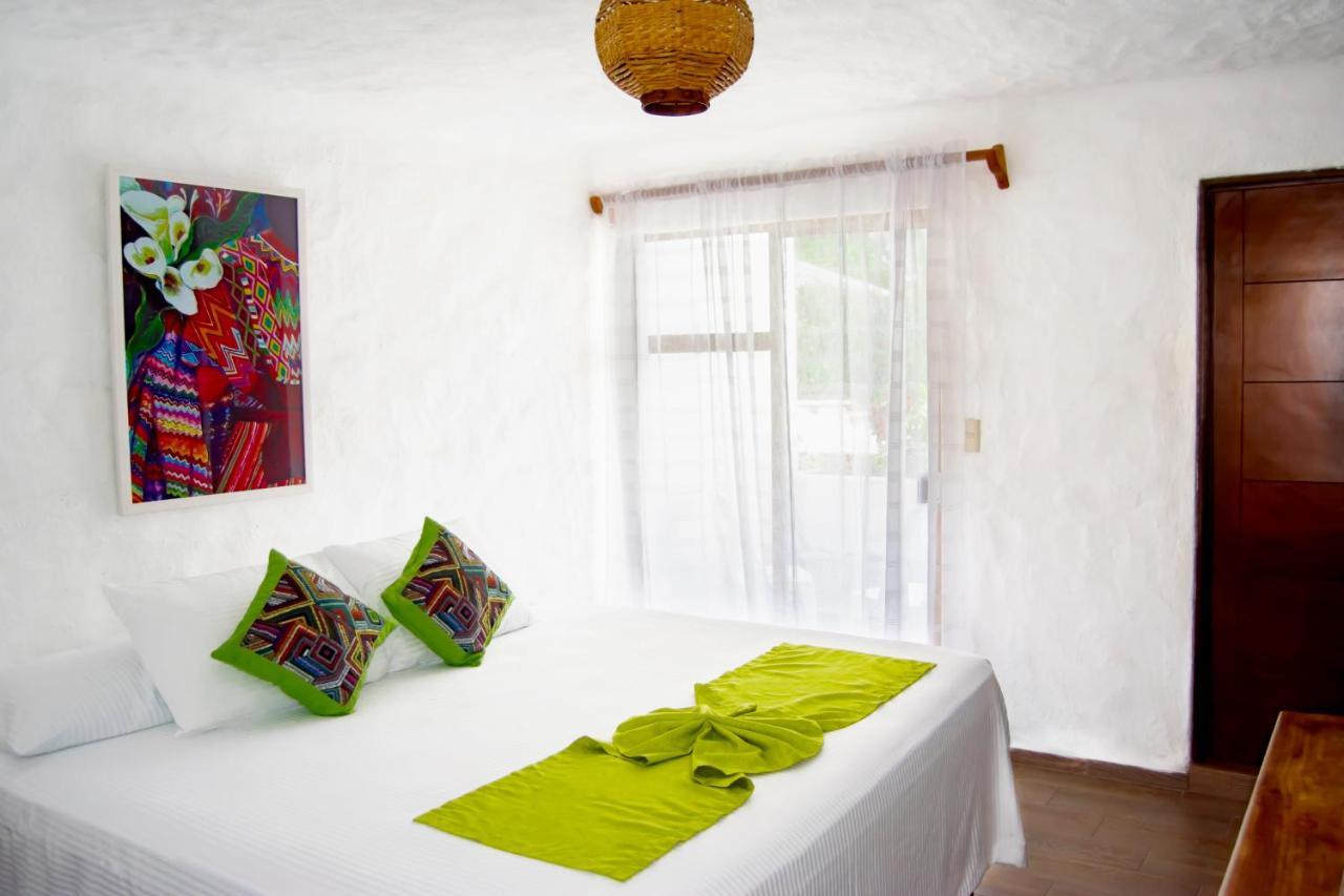 Petit Hotel Pilitas (Adults Only) Пуерто Валярта Екстериор снимка