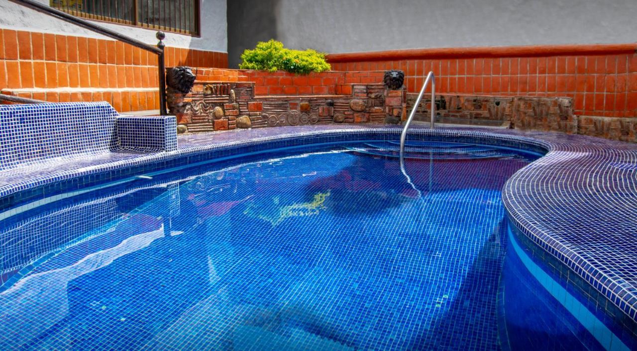 Petit Hotel Pilitas (Adults Only) Пуерто Валярта Екстериор снимка