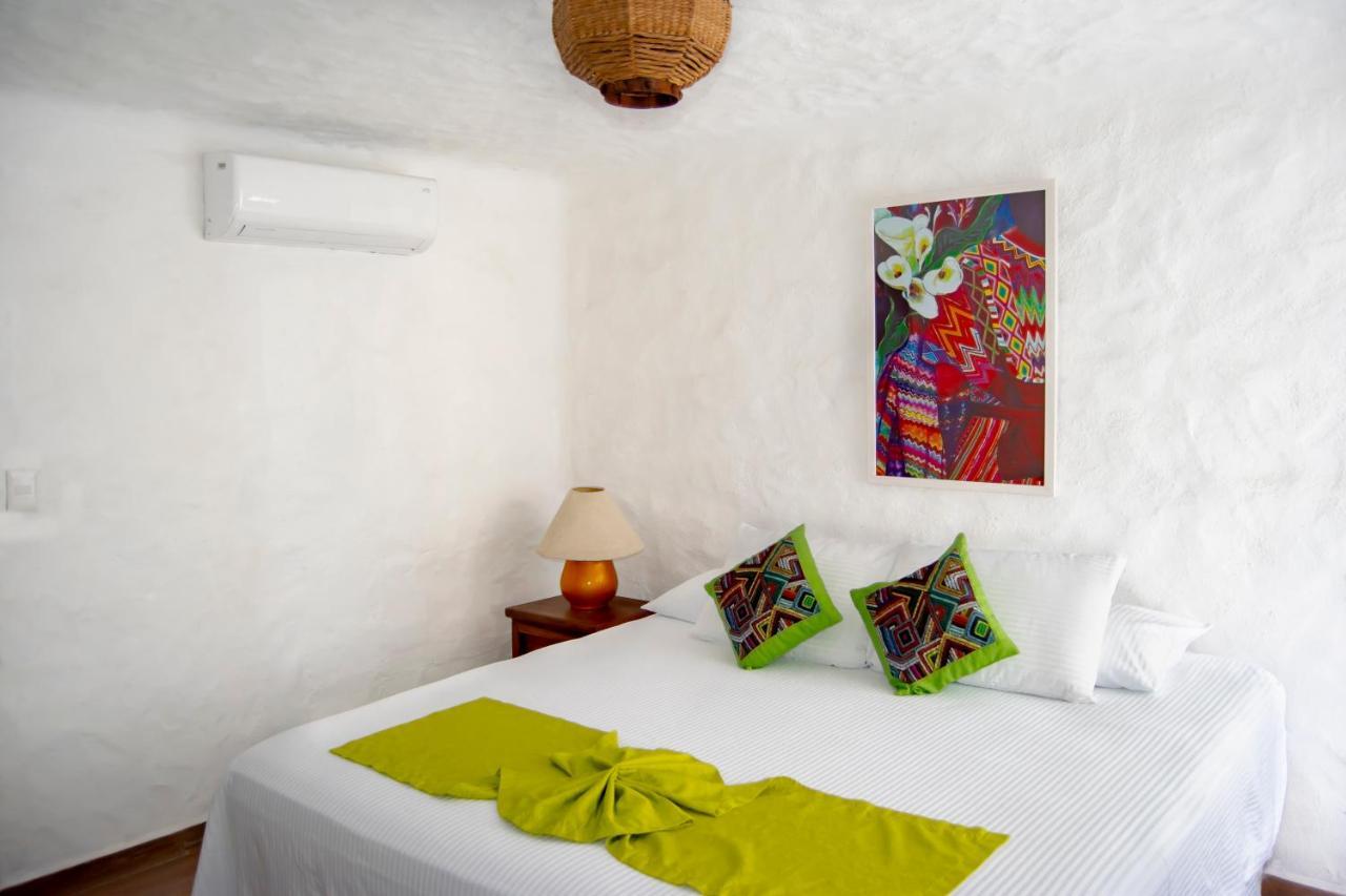 Petit Hotel Pilitas (Adults Only) Пуерто Валярта Екстериор снимка