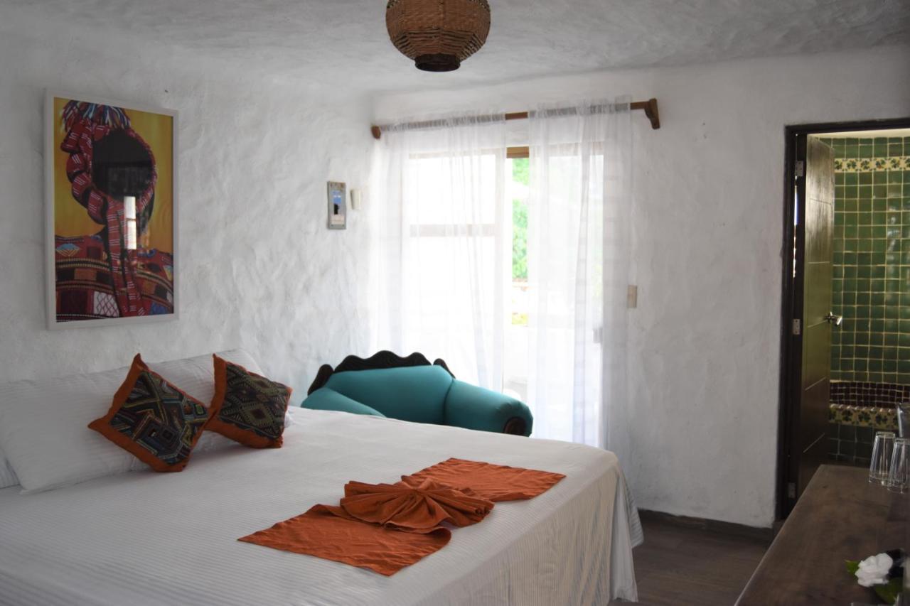 Petit Hotel Pilitas (Adults Only) Пуерто Валярта Екстериор снимка